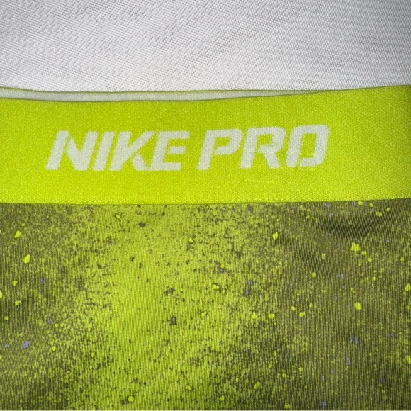 Nike Pro Shorts Size M - Picture 3 of 8